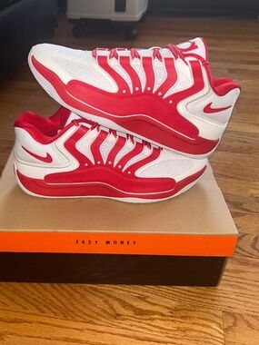 Nike men’s KD18 -white/ university red